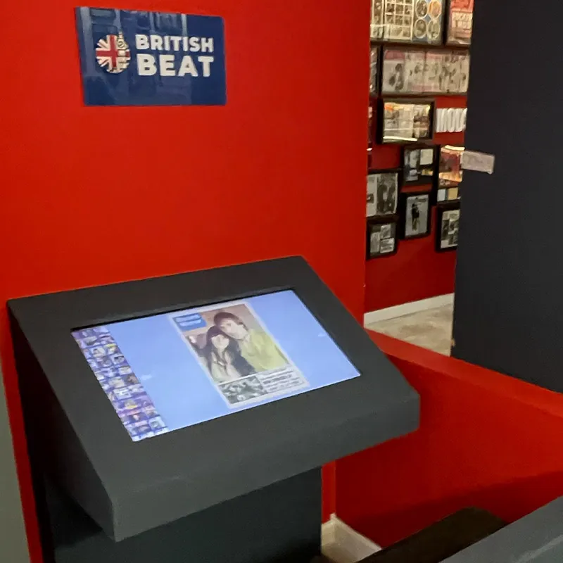 museo club 45 pantallas interactivas tactiles delahuerga